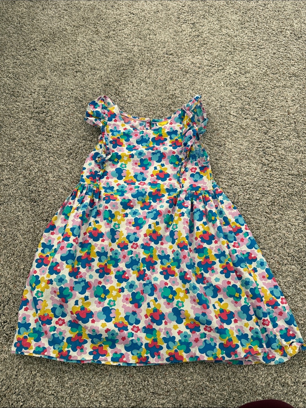 Mini Boden Girls Bright Floral Ruffle Sleeve Dress with keyhole and pockets 4-5Y